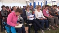 h- 67.4 Grote aardehealing workshop buiten gegeven in de tent.jpg 